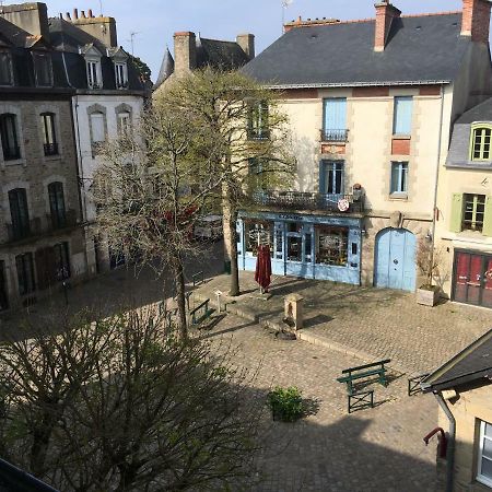 Appartement Situe Dans L'Hyper-Centre D'Auray Buitenkant foto