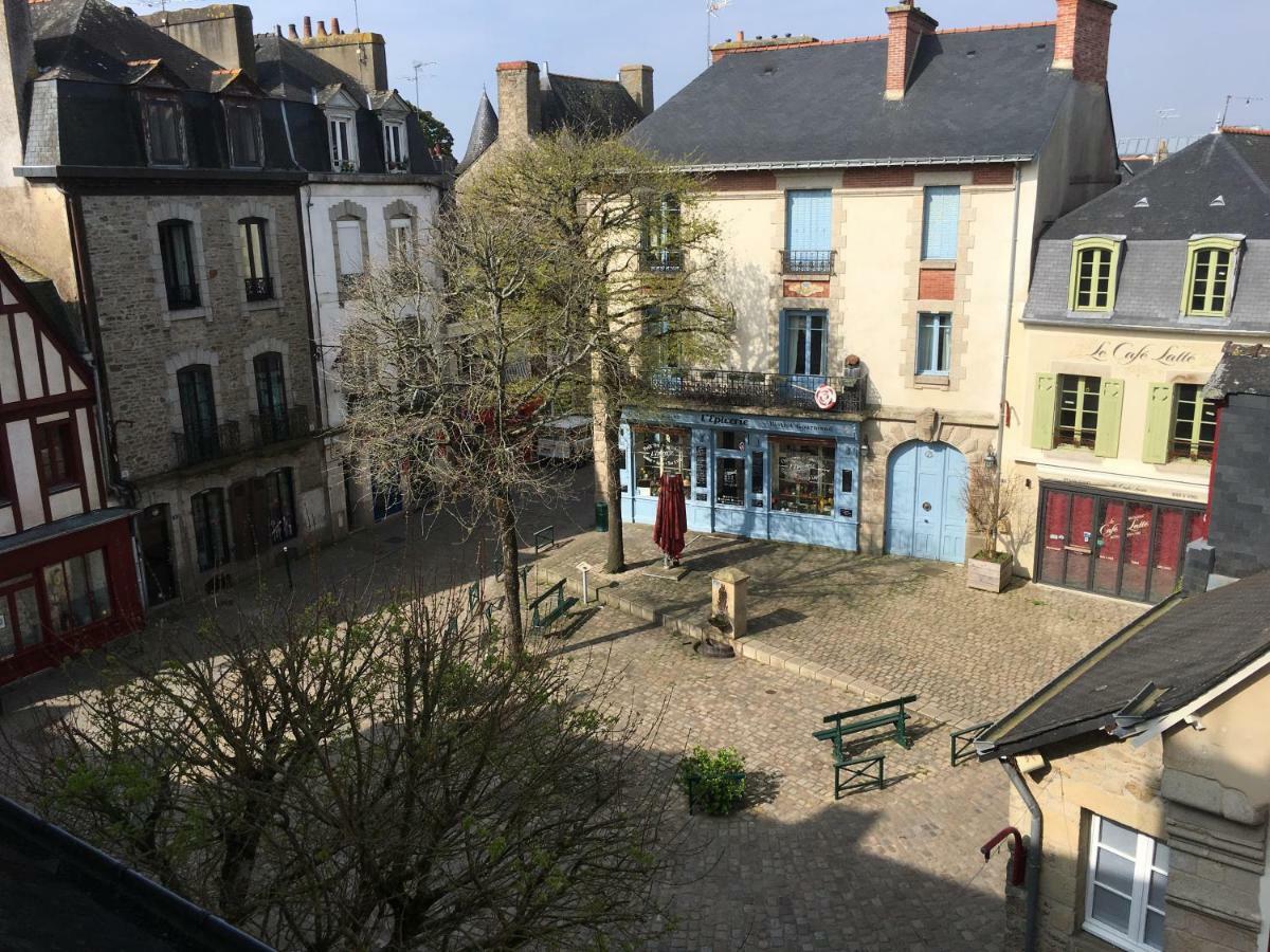 Appartement Situe Dans L'Hyper-Centre D'Auray Buitenkant foto